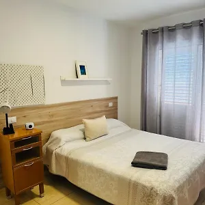https://habitacion-privada-may-en-duplex.in-canary-islands.com